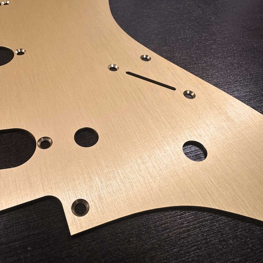Pickguard en aluminium anodisé pour Fender Stratocaster SSS